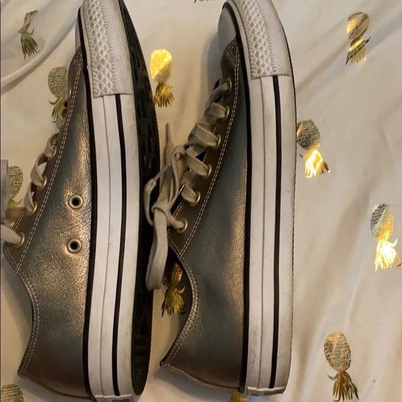 Converse - Picture 3 of 4